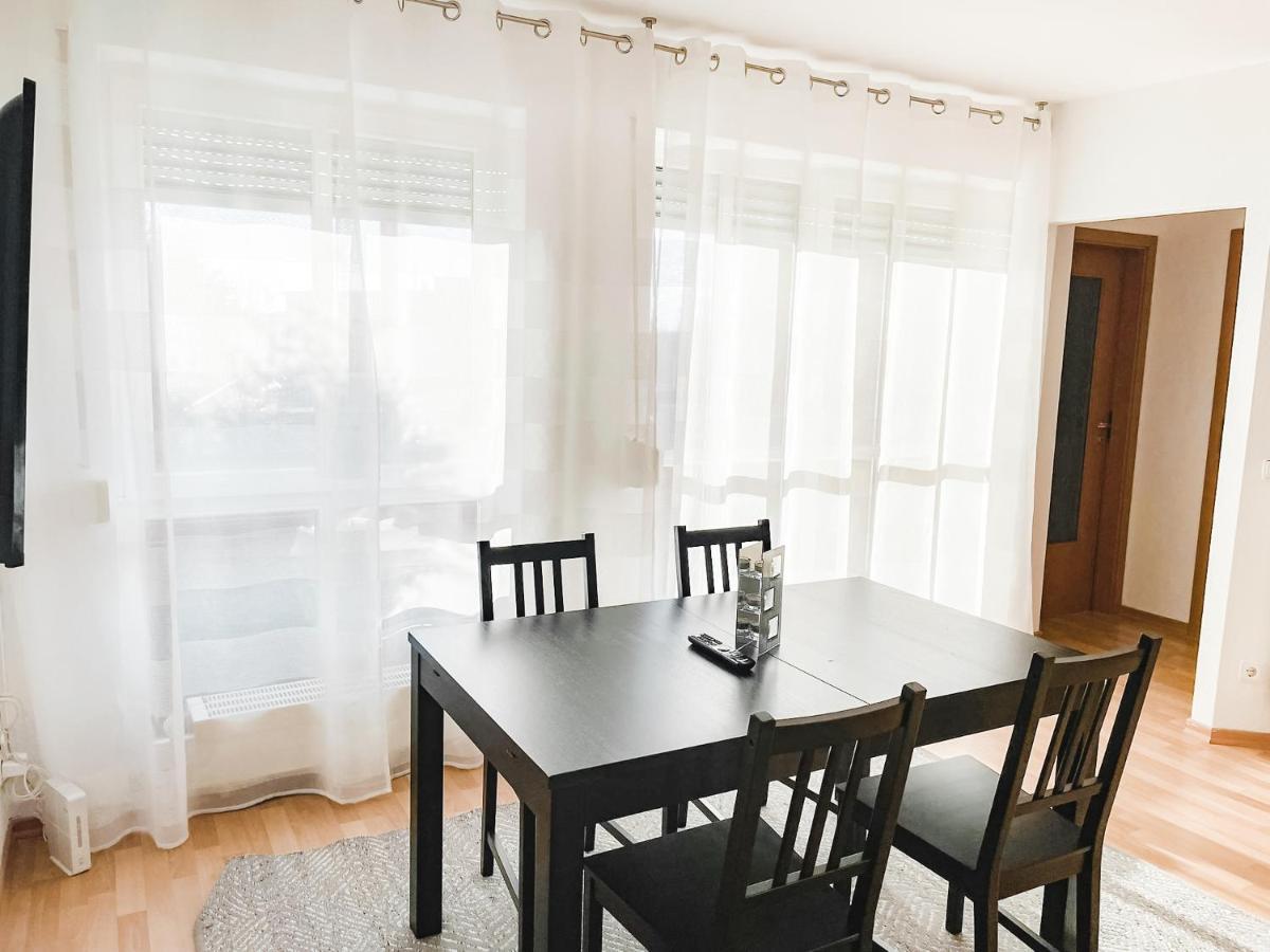Schoene Wohnung, Eigene Terrasse, Privater Parkplatz, Wi-Fi, Waschmaschine, 3P Chemnitz Exterior foto